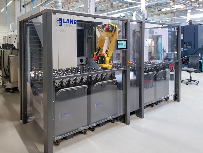 Automatisierung von LANG Technik mit einer Makino DA300 CNC-Maschine