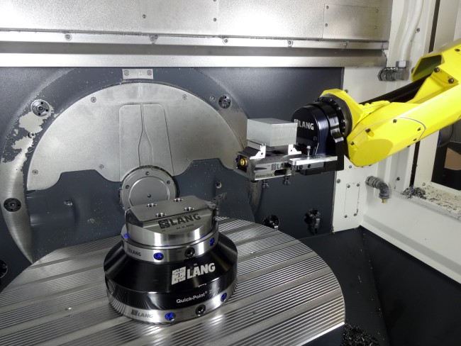 The zero point clamping system from LANG Technik saves set-up times in a milling machine